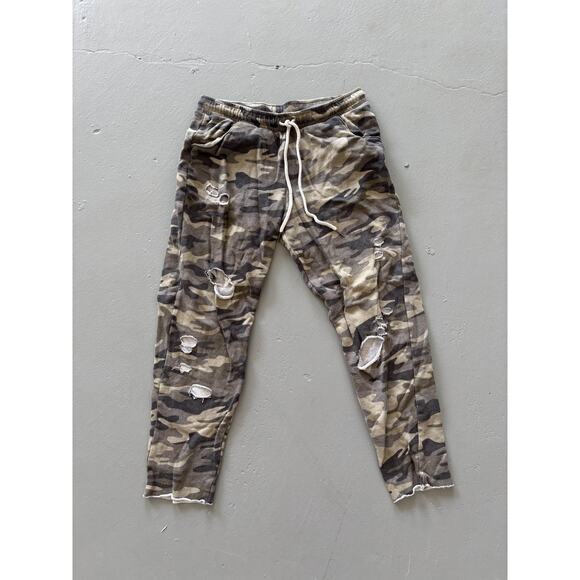 Terranova distressed camo joggers — XS, elastic waist, raw hem - Picture 1 of 2